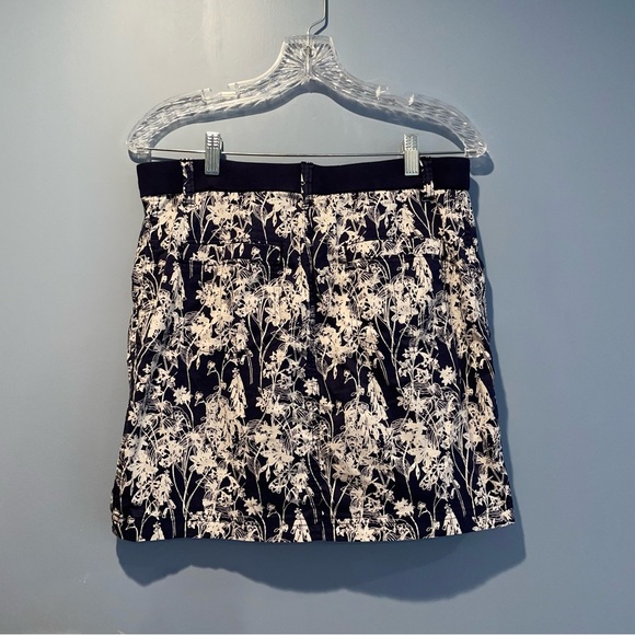 Lee Rider's Mid Rise Skort Size 6 - Picture 6 of 6